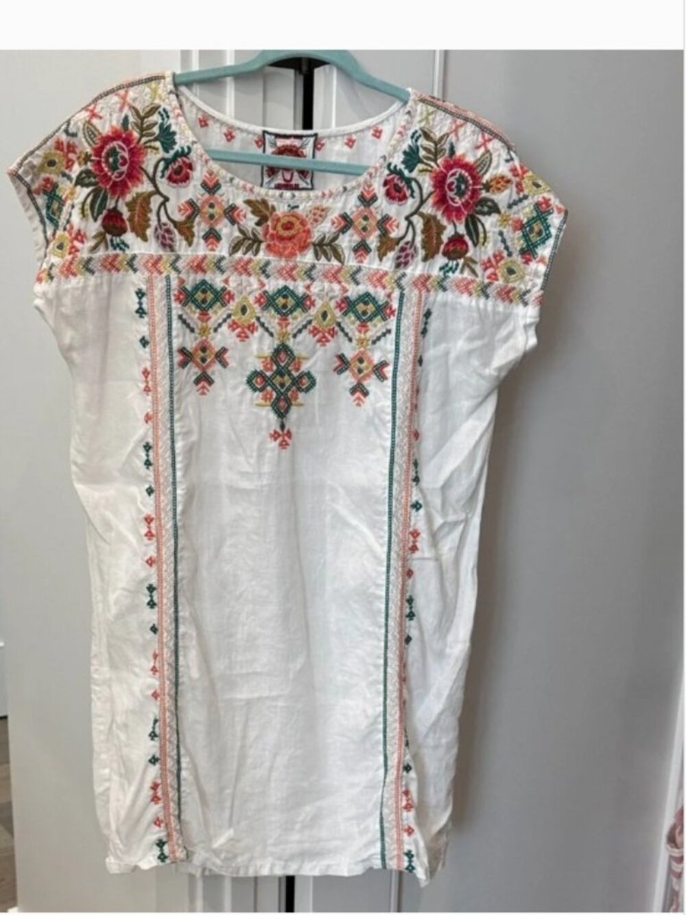 Johnny Was White Multicolor Embroidery Tunic Dress. Large. Pls check measurement